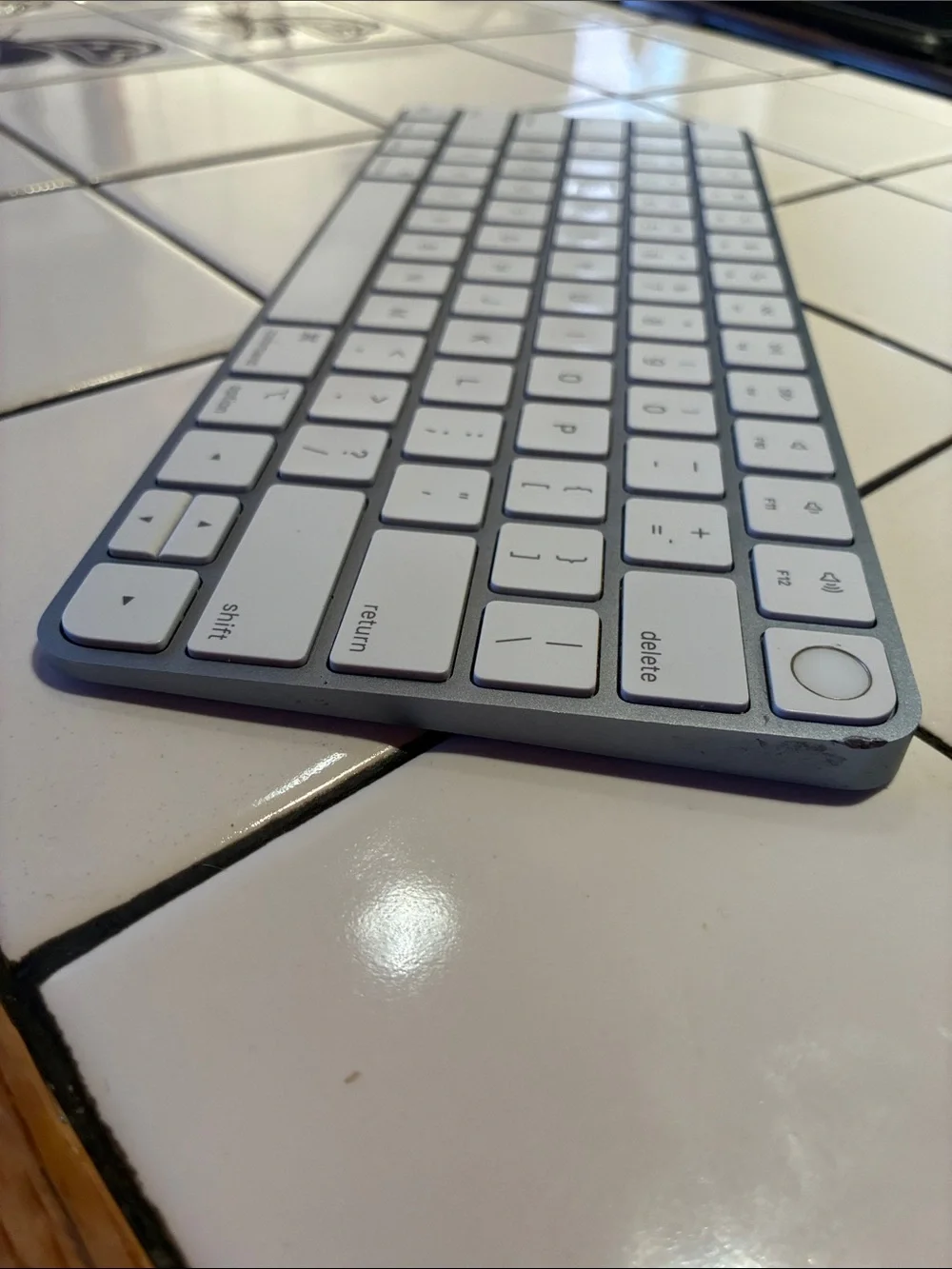 💚Apple magic keyboard lightning wireless Bluetooth QWERTY
